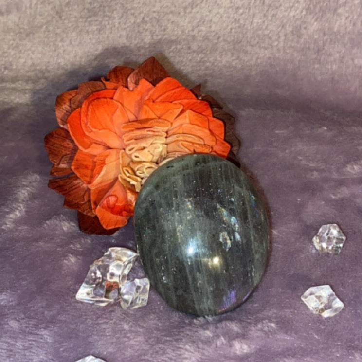 Labradorite Palm Stone D